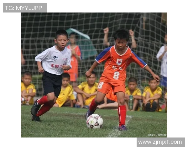 久诚足球引领新时代足球潮流助力青少年成长与发展