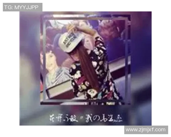 足球场上的背影与梦想交织的头像故事